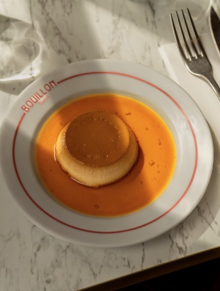 Crème caramel chez Satio Bouillon