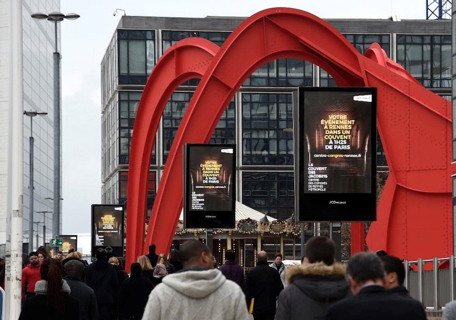 Campagne du Centre des Congrès de Rennes Métropole à la Défense